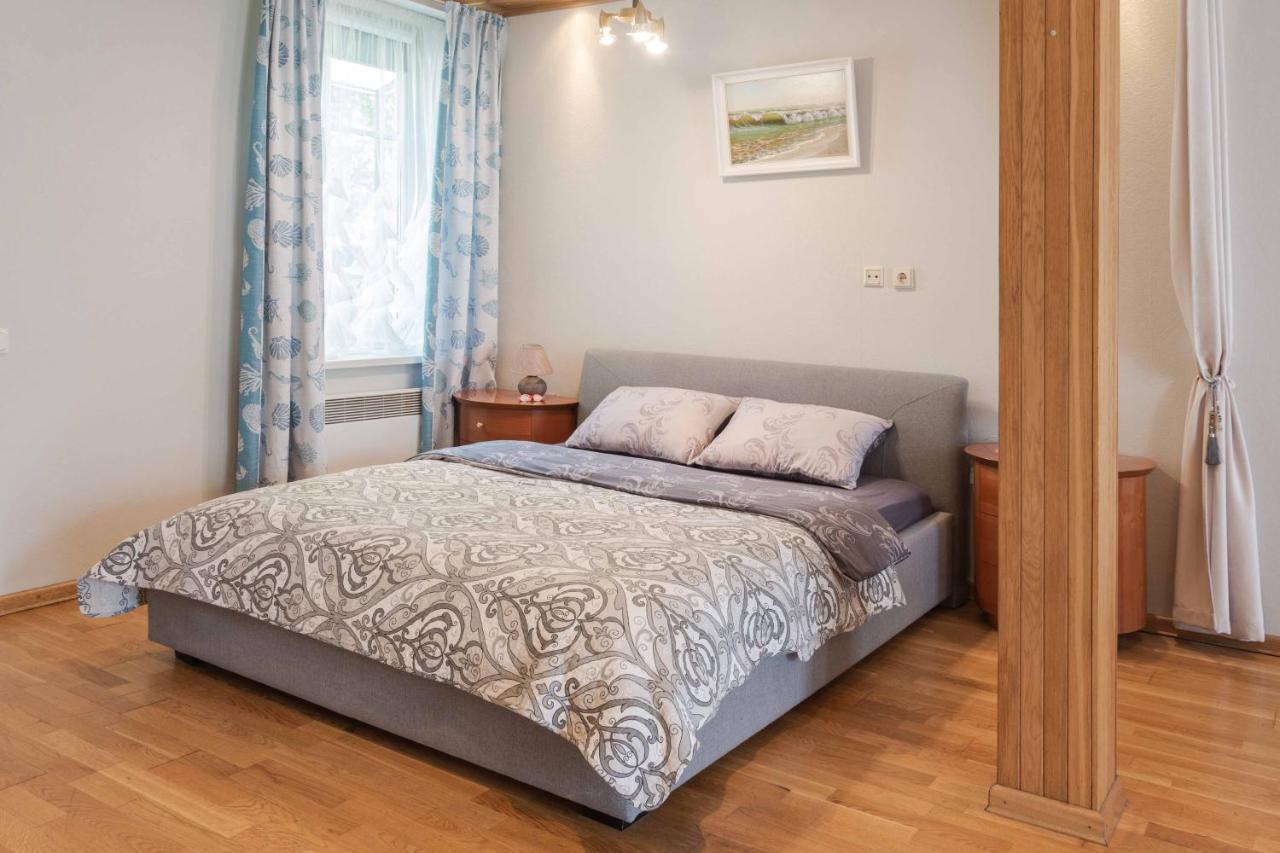 Juodkrantė Cozy One Room Apartment With Yard מראה חיצוני תמונה